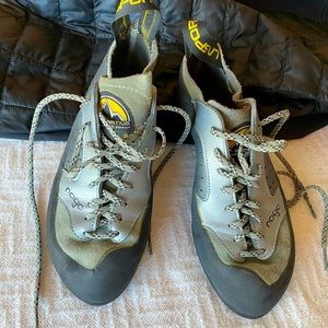 La Sportiva Nago Rock Climbing Shoes - Size 7/38